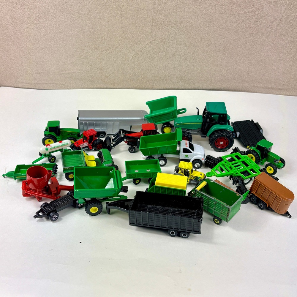 Lot of 20+ ERTL Diecast Toy Farm Vehicles‎ Tractors Trailers John Deere